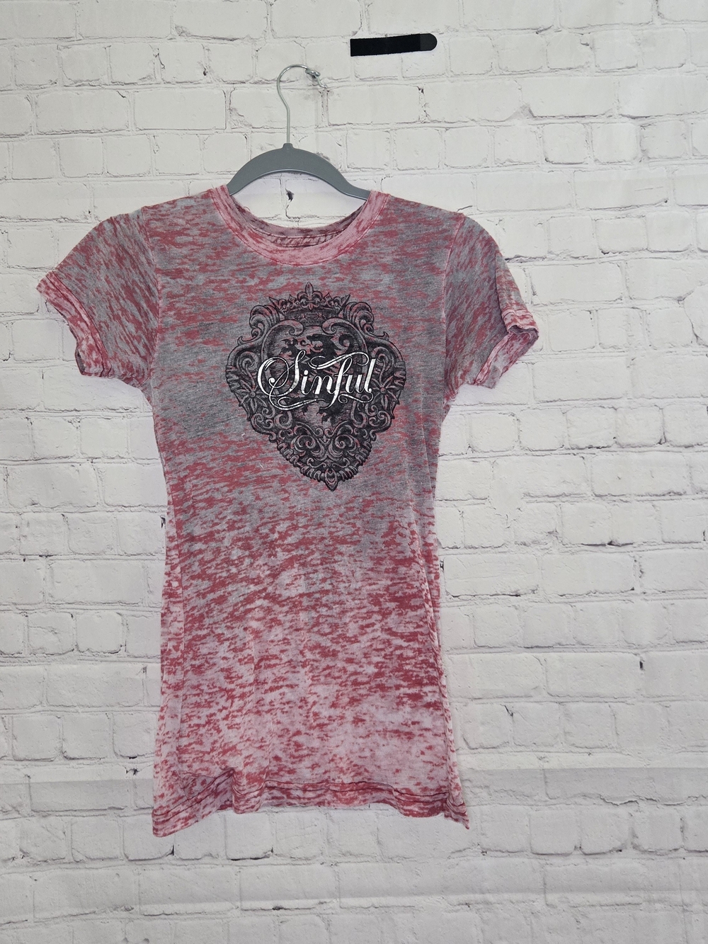 Affliction Sinful Lion and Angel Wings Sz M Burnout Red Y2K Grunge Skater